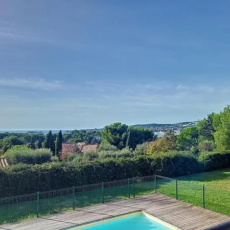 Appart, Vue Exceptionnelle A Sanary, A Pied 10mn Criques Et