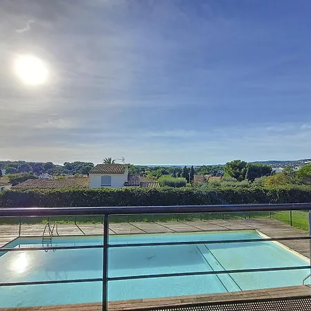 Appartement Appart, Vue Exceptionnelle A Sanary, A Pied 10mn Criques Et