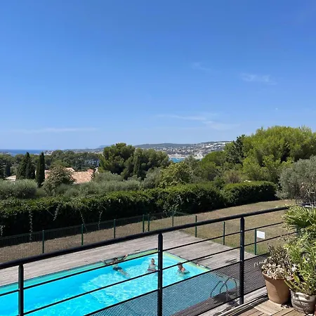 Appart, Vue Exceptionnelle A Sanary, A Pied 10mn Criques Et *