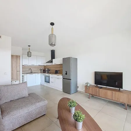 Appart, Vue Exceptionnelle A Sanary, A Pied 10mn Criques Et Apartman